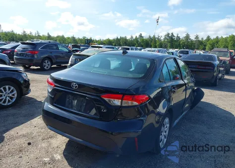 2021 Toyota Corolla Le z USA, uszkodzony, nr VIN 5YFEPMAE2MP241363